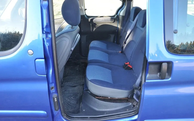 Citroen Berlingo cena 9000 przebieg: 211000, rok produkcji 2006 z Sochaczew małe 46